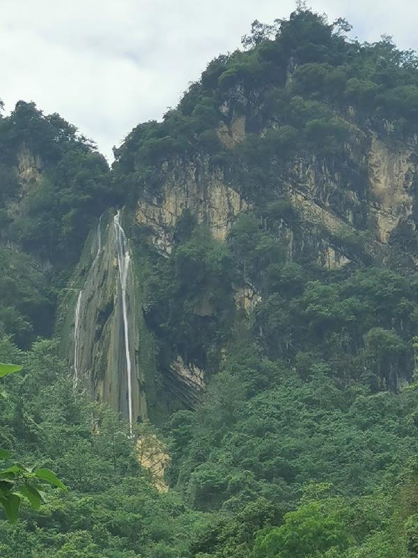 千重山万重山古词